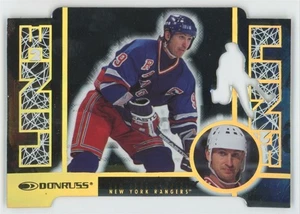 1997-98 DONRUSS Wayne Gretzky LINE 2 LINE DIE-CUT /250 - Picture 1 of 2