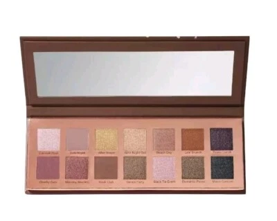 Mally Beauty - Best Dressed Lids - Neutrals & Bolds - 14 Pan Eyeshadow Palette - Image 1 of 2