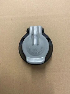 CARAVAN / MOTORHOME / BOAT 12s PLASTIC TOW PLUG SOCKET - Picture 1 of 2