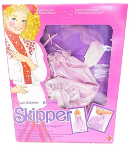 Mattel USA 12" BARBIE Jewel Secrets SKIPPER DRESS Doll Outfit & Bag 1863 MISB`86 - Picture 1 of 4