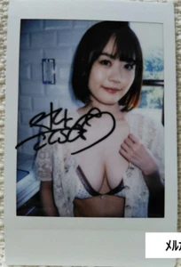Sakura Miura Autographed Signed instax photo Cheki Japanese Female Idol - Picture 1 of 1