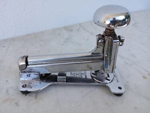 True Vintage Desktop Stapler Chrome Made Spain Reputable El Casco Modelo Nº 15 - Picture 1 of 19