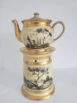 Antigua tetera dorada de paisaje pintada a mano con calentador  Foto 1 de 4