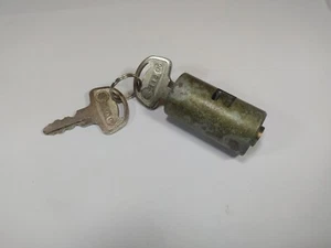 Steering Lock Suzuki GT125 GT185 GT250 GT380 GT Nos Genuine - Picture 1 of 6