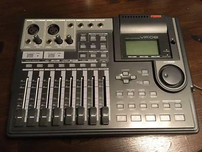 Fostex VF08 - Digitaler Multitracker - Digitalmixer und 8 Spur Recorder (+16) - Bild 1 von 4