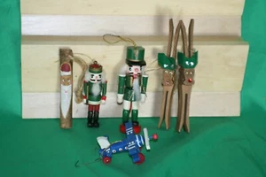 vintage handmade wooden Christmas ornaments - Picture 1 of 2