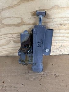 Honda BF40-BF50 4 Stroke Power Trim Tilt Assembly For Parts Need New Motor - Picture 1 of 8