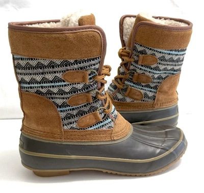Khombu SUEDE Winter Snow Duck BOOTS SIZE 8 Lace Up Fleece Fur Knit Sherpa Aztec - Image 1 of 4