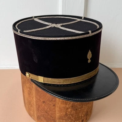 Sombrero Kepi De Terciopelo Legión Extranjera Francesa De Colección Ejército Militar Negro talla 6 7/8 (55) Foto 1 de 4