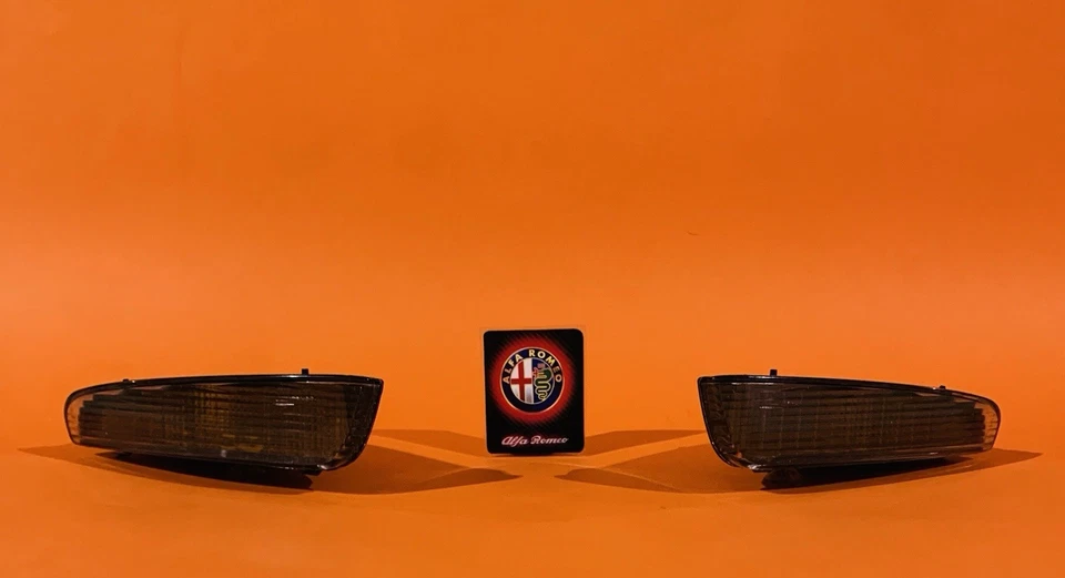 Frecce Anteriori SX /DX  Alfa Romeo Gt Coupe TRUST 461207486DX  461307486SX - Immagine 1 di 4