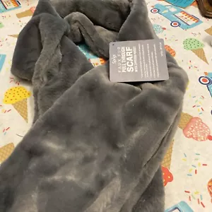 Sprig Faux Fur Pull Through Scarf W/Hidden Zipper Pocket (Slate Gray) NWT 52”L - Picture 1 of 3
