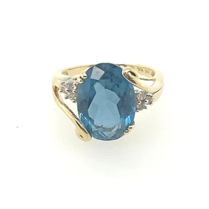 10K Yellow Gold Oval Aquamarine Ring 4.6g - Picture 1 of 4