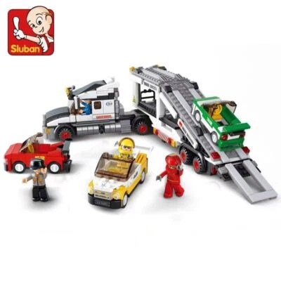 639pcs Sluban City Circuit Transport Vehicle Building Block Set - Image 1 of 4