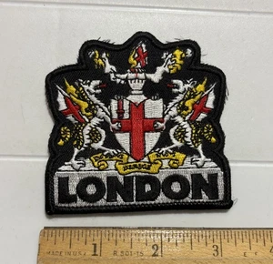 London England UK Coat of Arms Crest Shield Black Embroidered Patch Badge - Picture 1 of 3