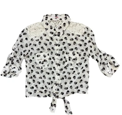 Blusa Bongo Calavera L Blanca Corbata Frontal Encaje Hombro Recortado Gótico Alt Nerd Oficina Y2K Foto 1 de 4