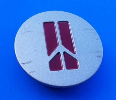 1992-1997 OLDSMOBILE 88 98 CUTLASS (1) WHEEL RIM HUBCAP HUB CAP CENTER OEM A22 - Image 1 of 4