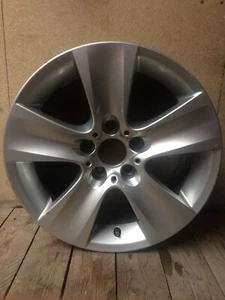 BMW 5 er F10 F11 17 Zoll Alufelge 8Jx17H2 ET30 BMW 6790172 Felge - Bild 1 von 8