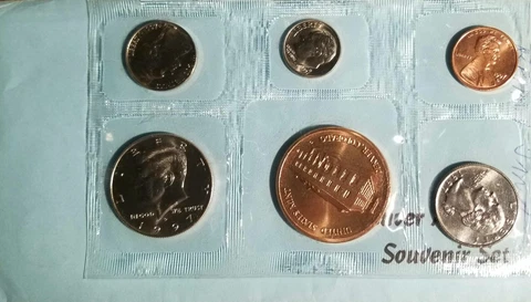 U.S.MINT 1997-D Uncirculated SOUVENIR Set w/Envelope - Scarce Cover