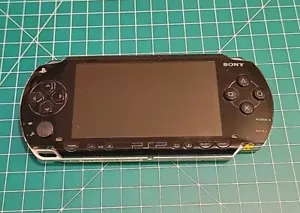 Sony PSP Broken Screen For Parts & Repair Untested - Picture 1 of 5