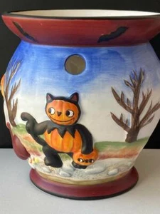 Yankee Candle Halloween Tart Wax Warmer Ghost, Witch, Cat Trick or Treating - Picture 1 of 9