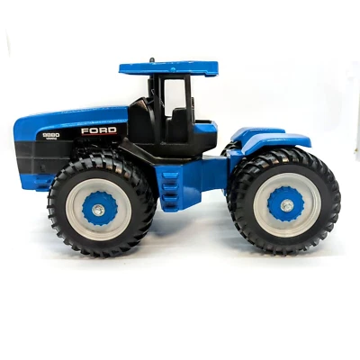 1/16 Ford 9880 4wd Tractor, Parts Expo - Image 1 of 4