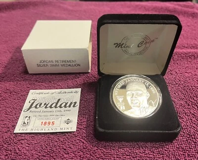 HIGHLAND MINT MICHAEL JORDAN RETIRED EDITION # 1895 In Box .999 Silver Ounce COA - Image 1 of 4