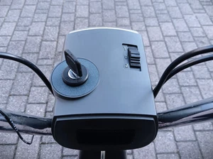 INTERRUTTORE A CHIAVE STACCAMASSA PER PIAGGIO CIAO ACCENSIONE TAPPO FARO MOPED - Bild 1 von 3