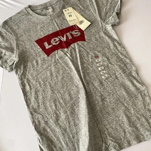 Levi’s Logo T-Shirt Women’s XS Gray Red Graphic Tee Crew Neck Short Sleeve - Picture 1 of 4