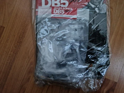 Eaglemoss 1/8 Costruire il Proprio James Bond 007 Aston Martin DB5 Issue 68 Inc - Immagine 1 di 2