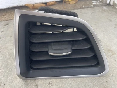 Ford Edge 2015-2021 delantero izquierdo tablero exterior rejilla ventilación aire OEM EM21B19C69 Foto 1 de 4