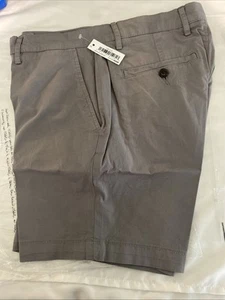 GOODTHREADS Men's Slim-Fit 7" Flat-Front Comfort Stretch Chino Short Lt Grey 29 - Picture 1 of 7