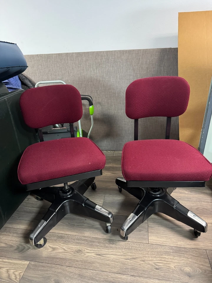 ¡Par raro! Sillas TANKER HARVARD INTERIORS de colección de St. Louis hechas en EE. UU. Foto 1 de 4