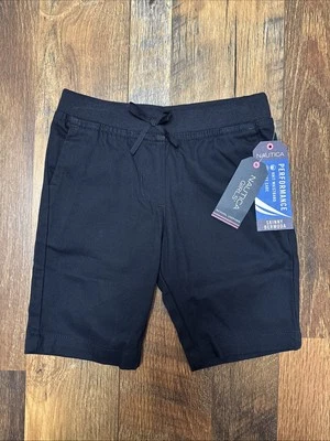 Bermudas ajustadas de rendimiento uniforme azul marino para niña Nautica talla 5 regular Foto 1 de 3