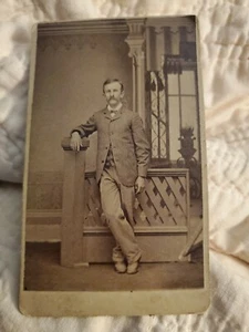 Vintage Cdv Hübscher Schnurrbart Mann - Bild 1 von 2