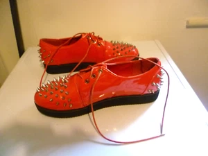GLAM ROCK MOD RED CLASSIC PUNK RETRO PATENT WET LOOK STUDDED SPIKED SHOES UK 7 - Picture 1 of 6
