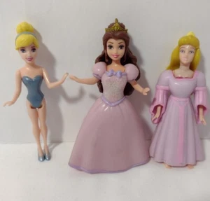 Polly Pocket Princess Dolls Lot Of 3 With 2 Dresses - Picture 1 of 4
