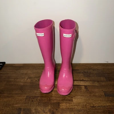 Pink Hunter Boots Size 6 girls/ 5boys - Image 1 of 4