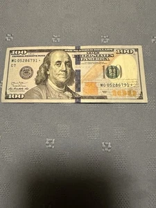 $100 dollar bill. Star note. No repeat numbers, broken ladder. - Picture 1 of 3