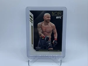 2023 PANINI CHRONICLES UFC NOIR ALEXANDER VOLKANOVSKI /99  - Picture 1 of 2