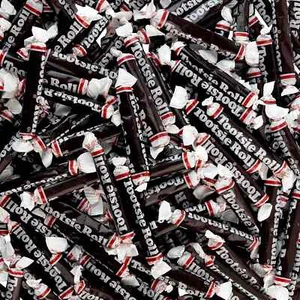 Tootsie Roll Original Chocolate Masticables - Caramelo Tamaño Golosina 3" Largo (2 Libras) - Imagen 1 de 7