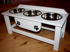Futterstation ,Hundebar, Napfständer Holz Mittlere Hunderassen Weiß 3 x 2400 ml - Bild 1 von 6