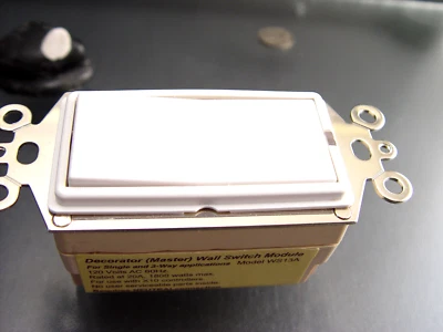 Smarthome  Insteon Model WS13A  Decorator (Master)  Wall Switch -White - Image 1 of 4