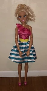 Barbie 28" Alto Moda Amiga Muñeca Articulada Pello Rubio Pestañas Mattel 2016 - Imagen 1 de 15