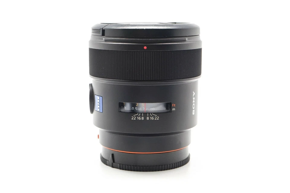 Sony Carl Zeiss Distagon T* 24mm f/2 ZA Lens for Sony/Minolta A Mount Body - Image 1 of 1