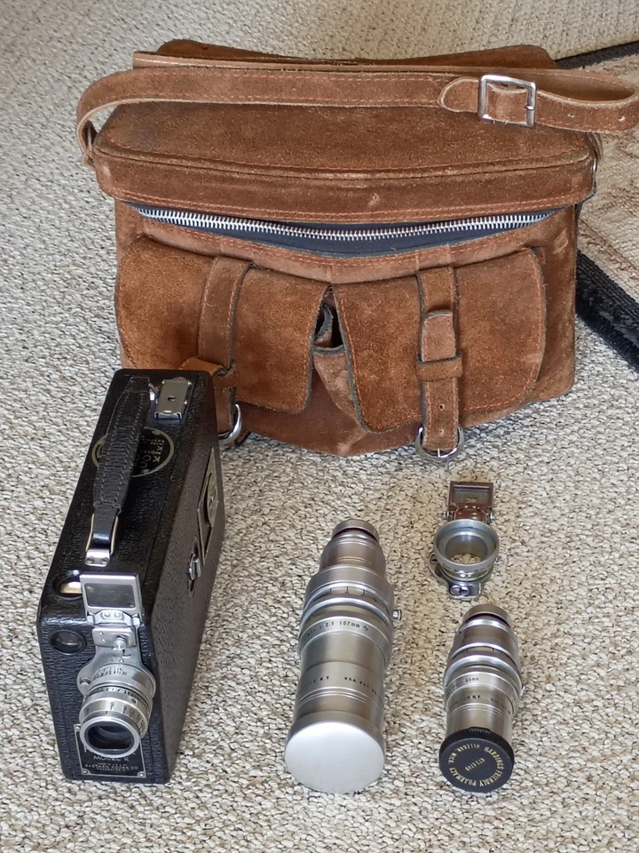 Cámara de cine Cine-Kodak vintage de 16 mm con accesorios y estuche Foto 1 de 4