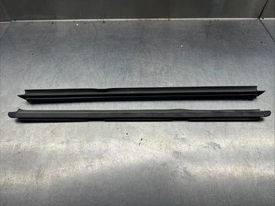 1997-2001 JEEP CHEROKEE XJ DOOR RIGHT FRONT DOOR BELT WEATHER STRIP OEM - Imagem 1 de 2