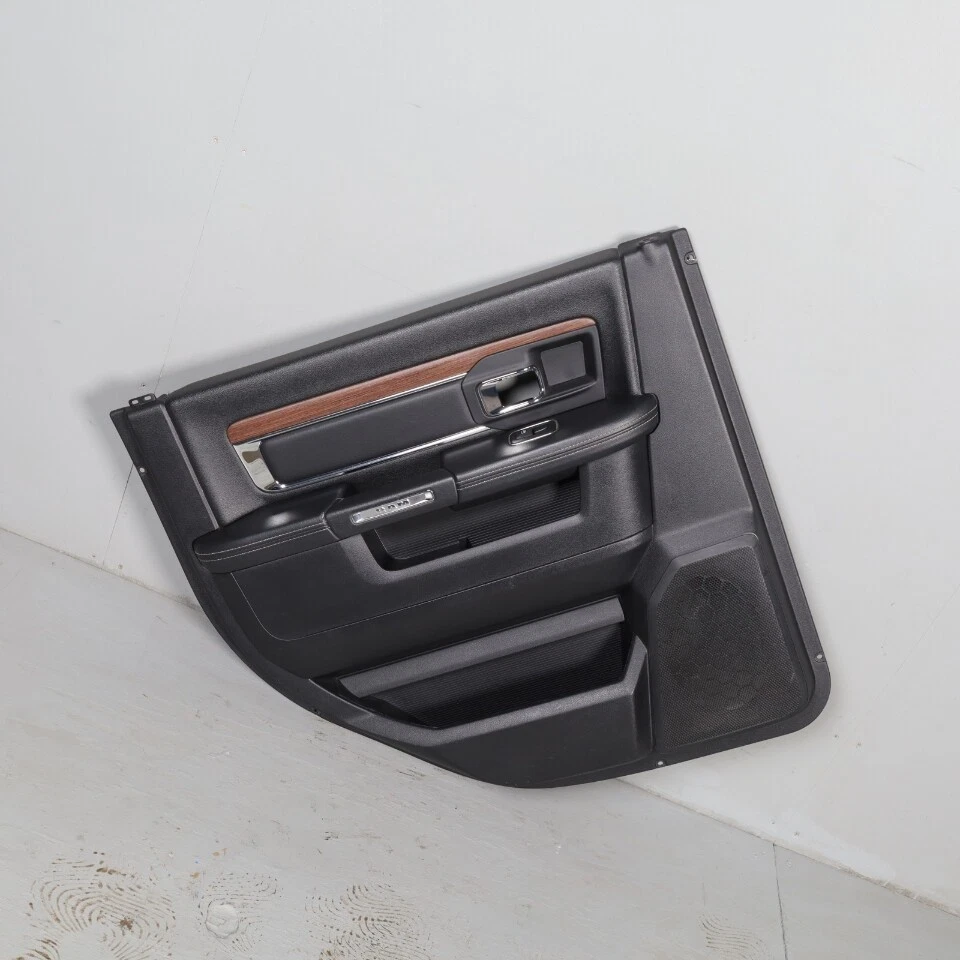 2009-2016 Ram 1500 Crew Laramie Left Rear Door Panel 1VY571A7AH USED Oem - Изображение 1 из 4