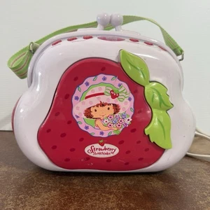 Vintage Strawberry Shortcake AM/FM Radio CD Player 2004 Y2K Collectible Boombox - Picture 1 of 5
