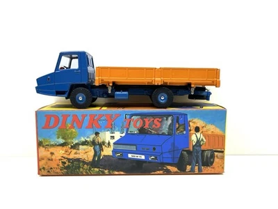 Camión diecast lateral Atlas Dinky Toys Berliet Stradair Benne Basculante en caja Foto 1 de 4