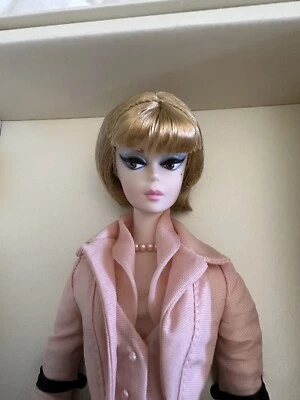 New Silkstone Barbie, “Afternoon. Suit” Robert Best Gold Label - Image 1 of 4